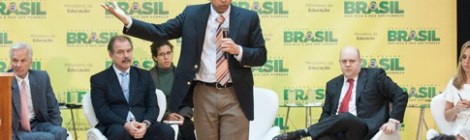 inistro da Educação Aloísio Mercadante